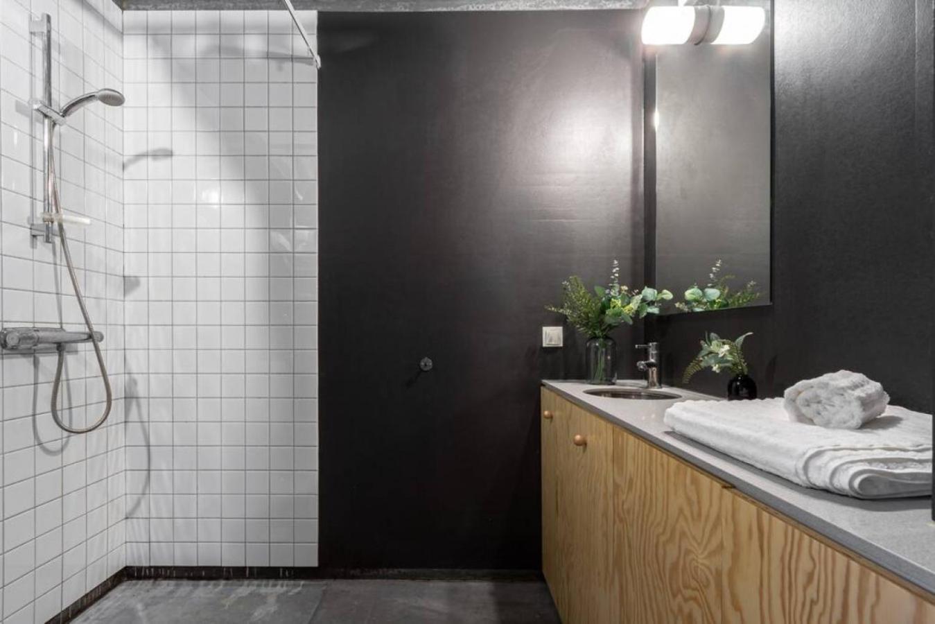 Convinient Studio 25 Min To City Стокхолм Екстериор снимка